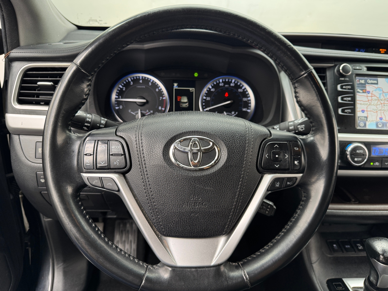Thumbnail: 2018 Toyota Highlander - 4