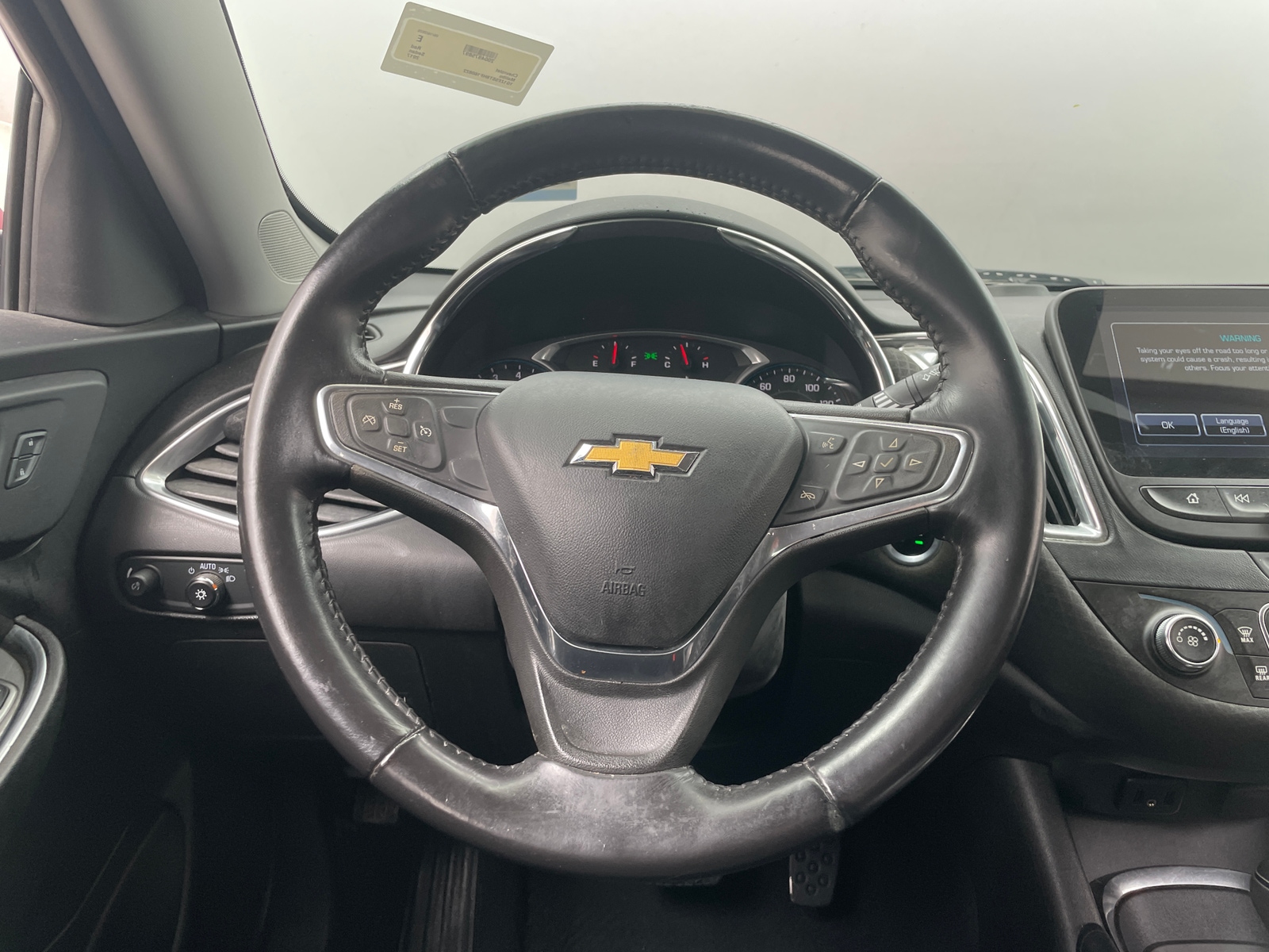 Thumbnail: 2017 Chevrolet Malibu - 5