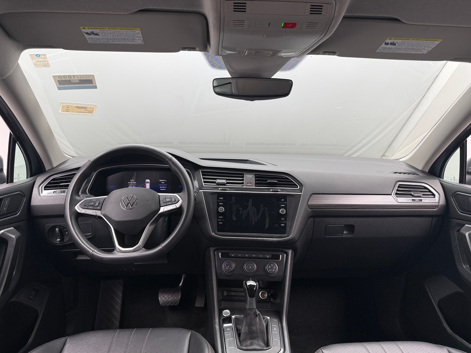 Thumbnail: 2024 Volkswagen Tiguan - 3