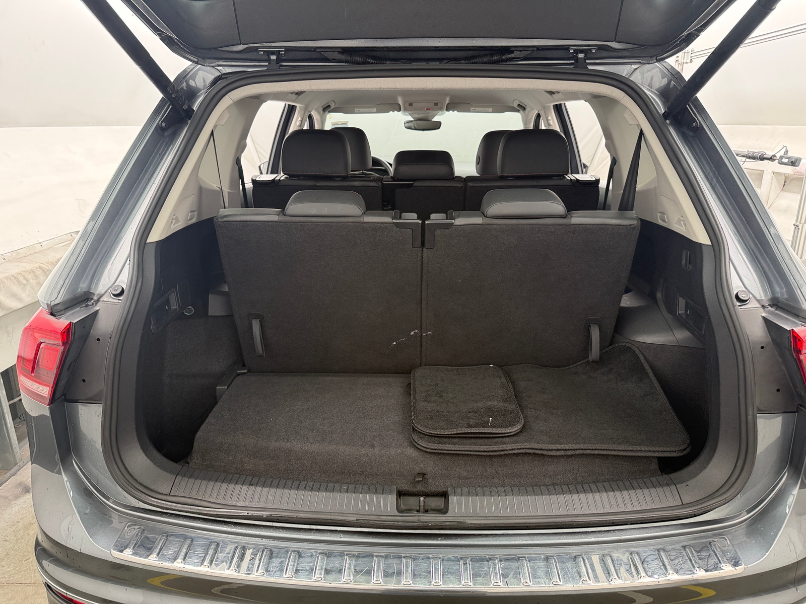 Thumbnail: 2024 Volkswagen Tiguan - 7