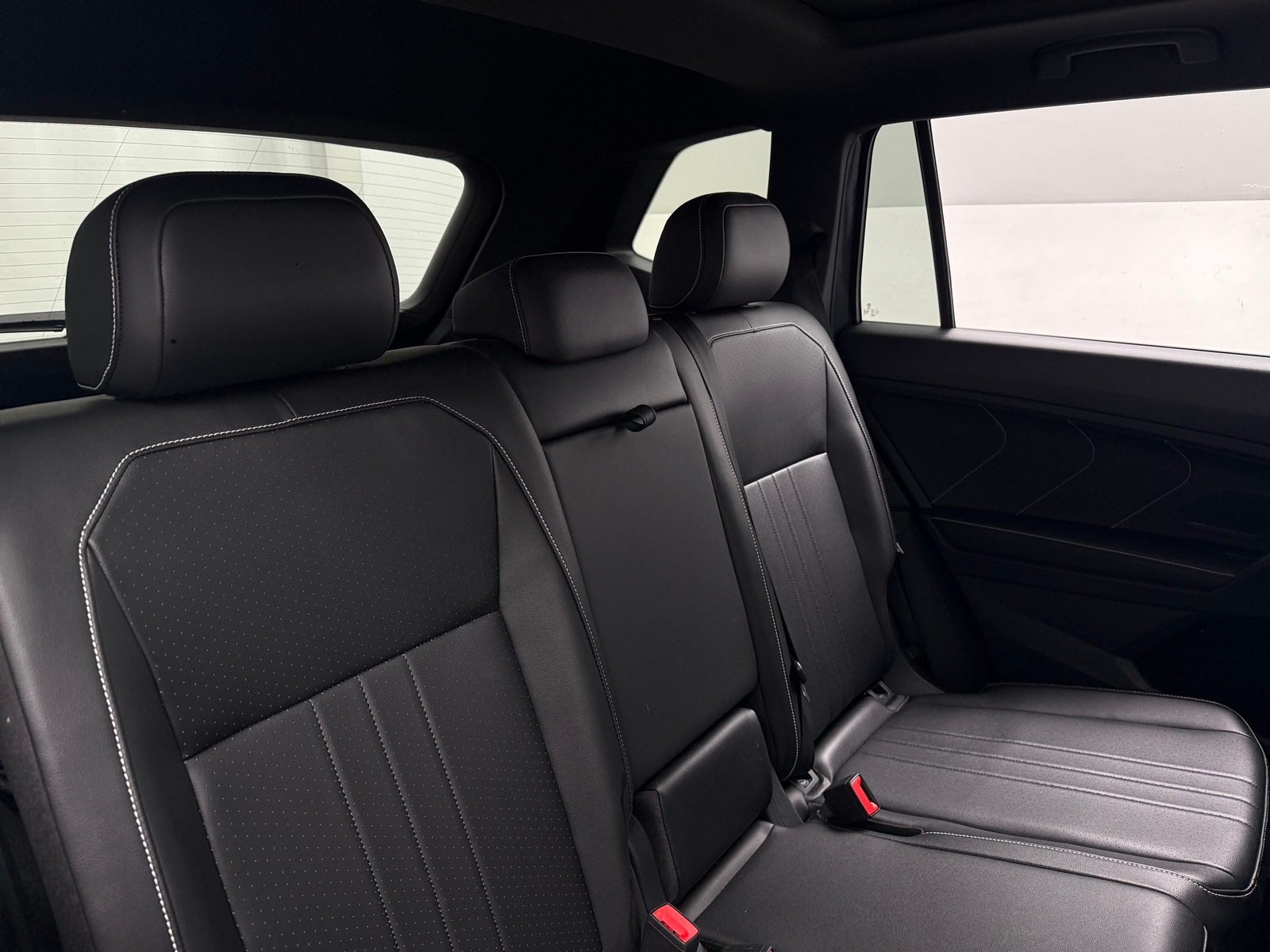 Thumbnail: 2024 Volkswagen Tiguan - 5