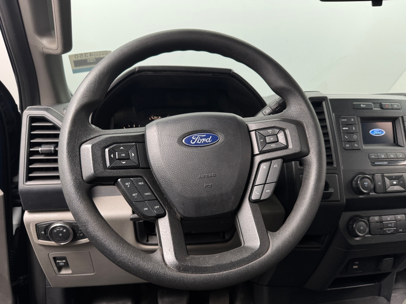 Thumbnail: 2019 Ford Econoline - 4
