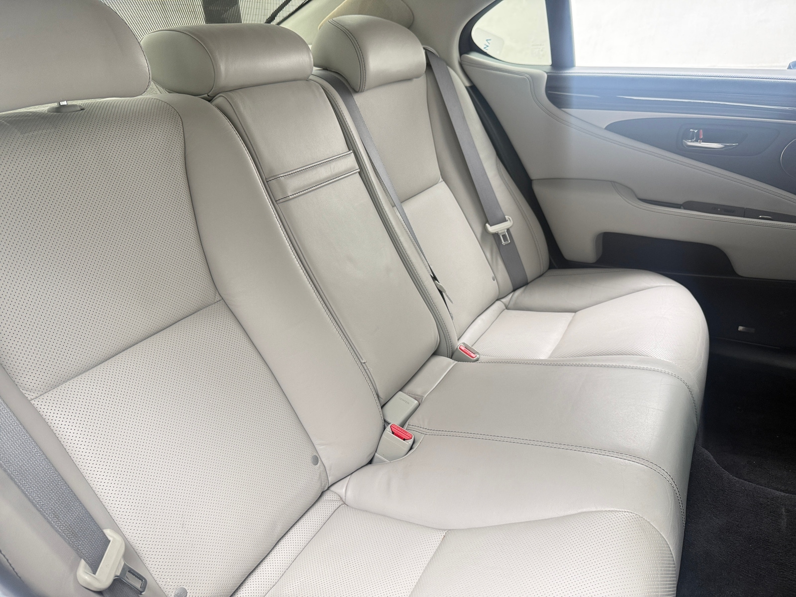 Thumbnail: 2015 Lexus LS - 5