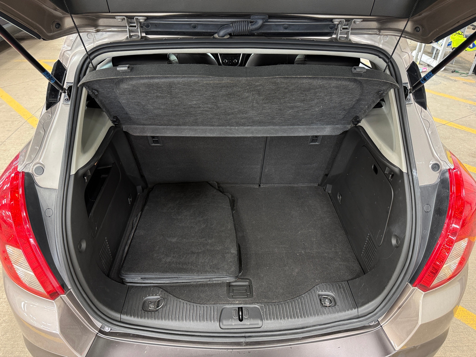 Thumbnail: 2014 Buick Encore - 7