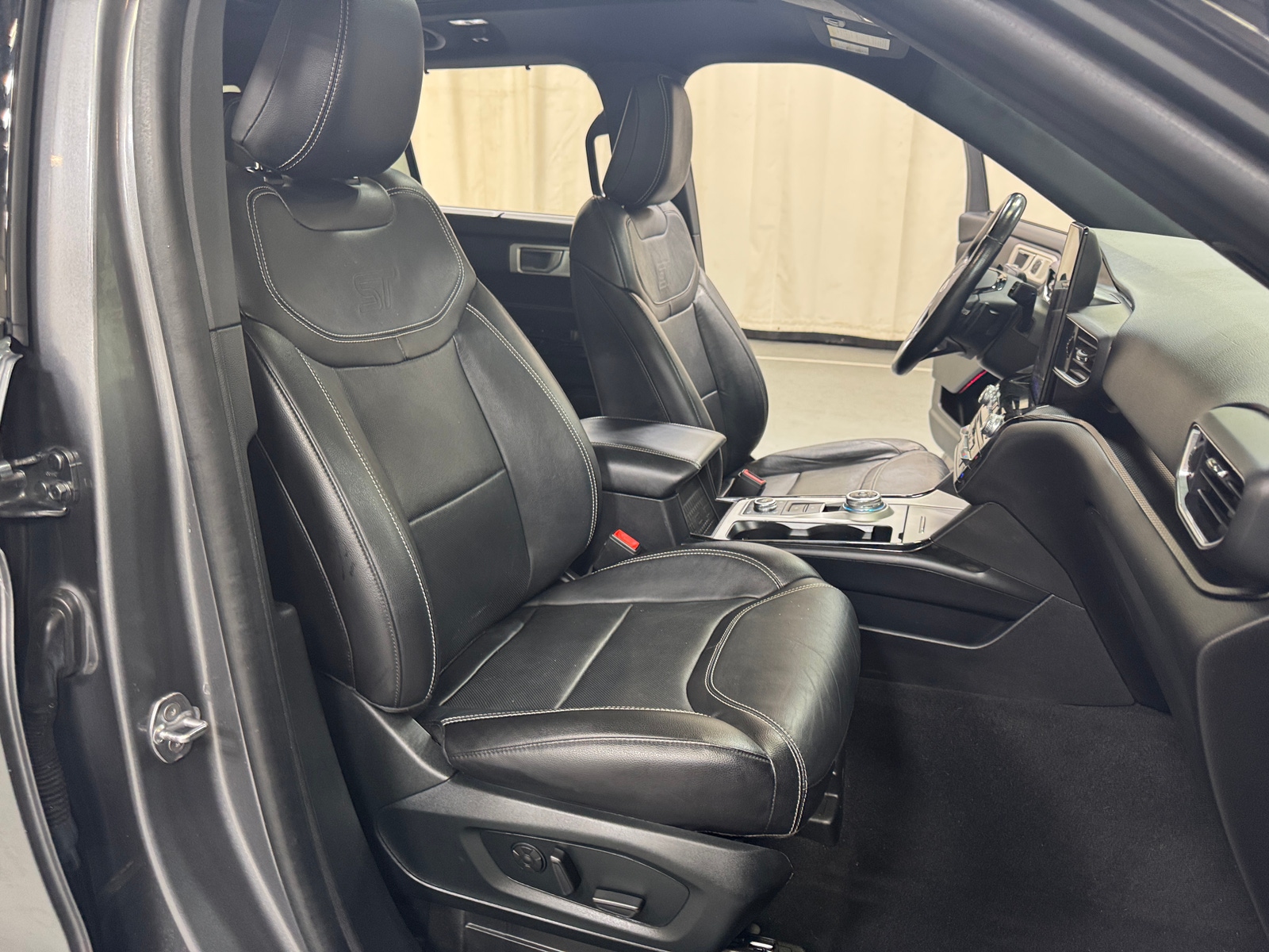 Thumbnail: 2021 Ford Explorer - 2