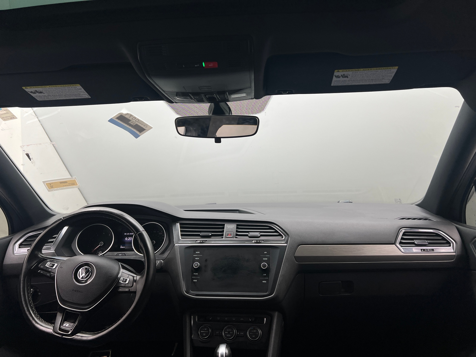 Thumbnail: 2020 Volkswagen Tiguan - 2