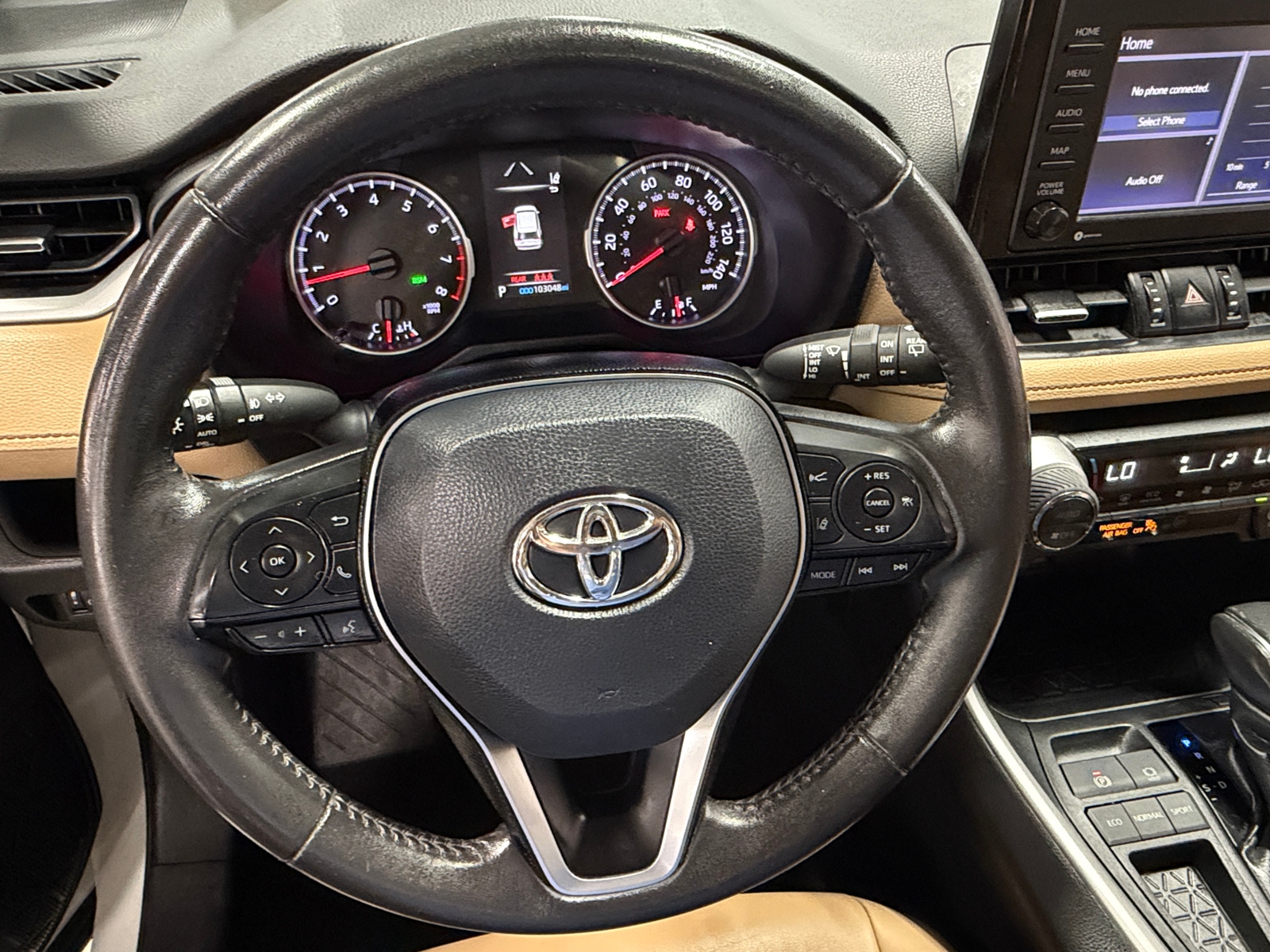 Thumbnail: 2020 Toyota RAV4 - 4