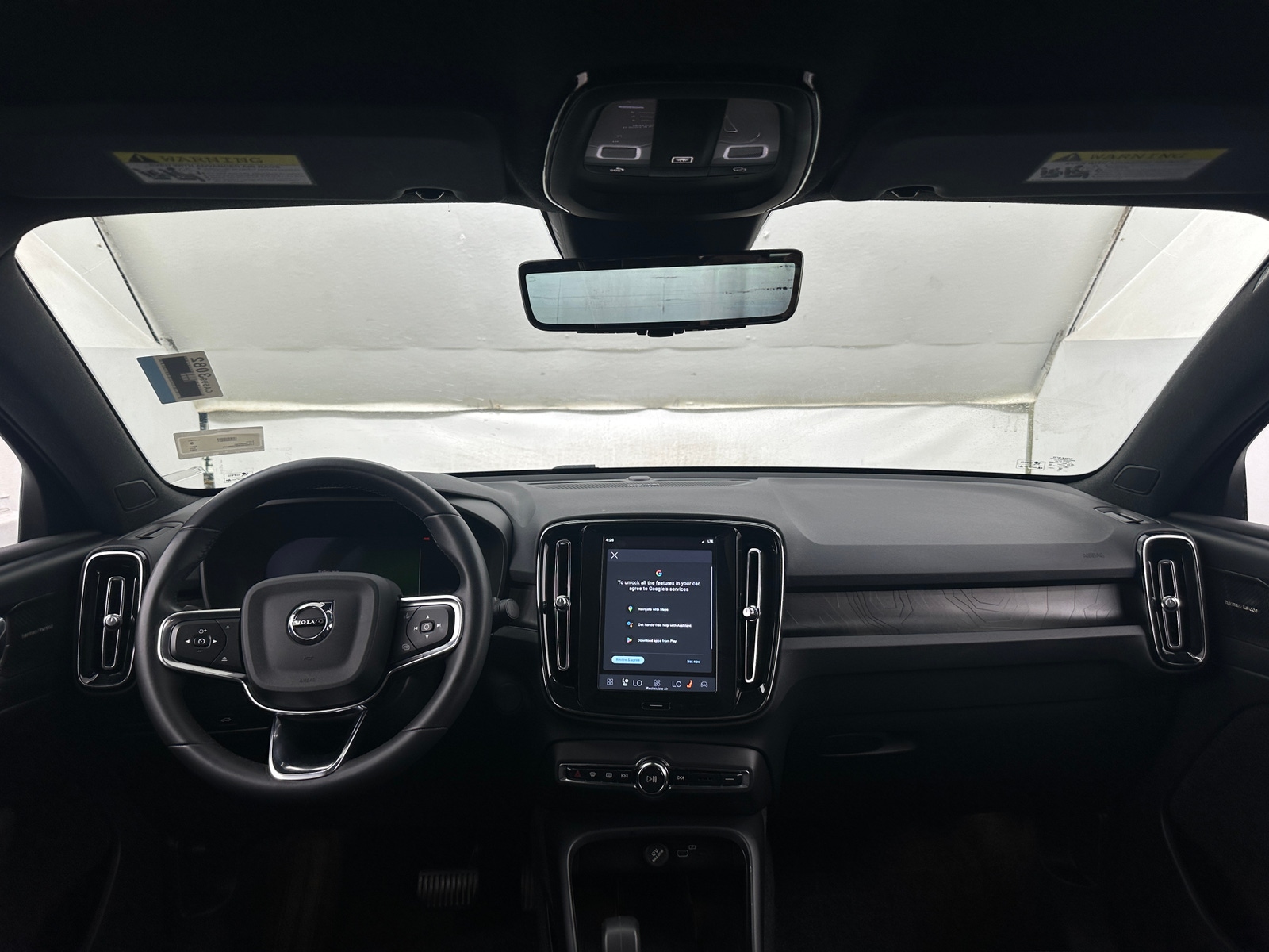 Thumbnail: 2023 Volvo C40 - 3