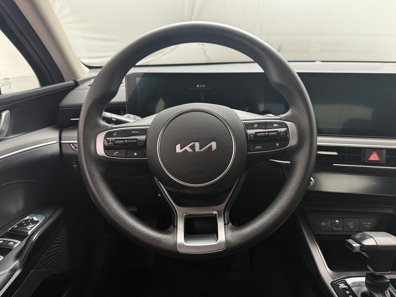 Thumbnail: 2025 Kia K5 - 5