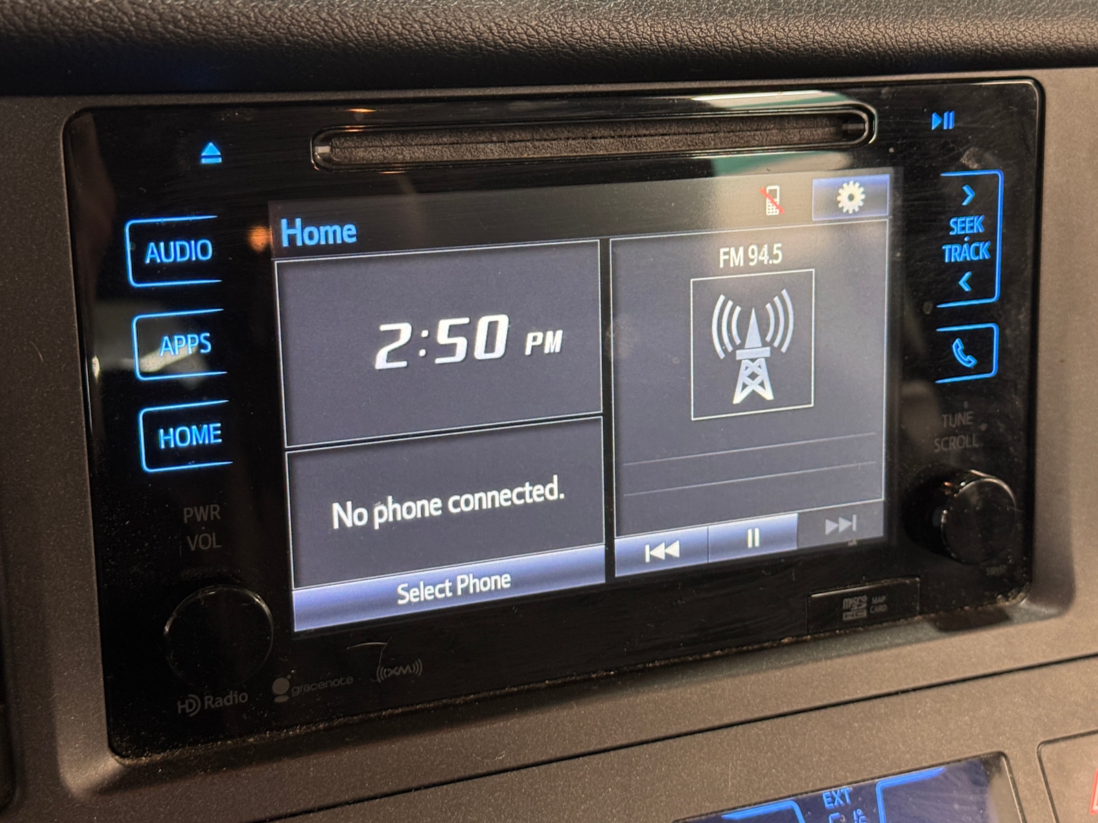 Thumbnail: 2017 Toyota Sienna - 3