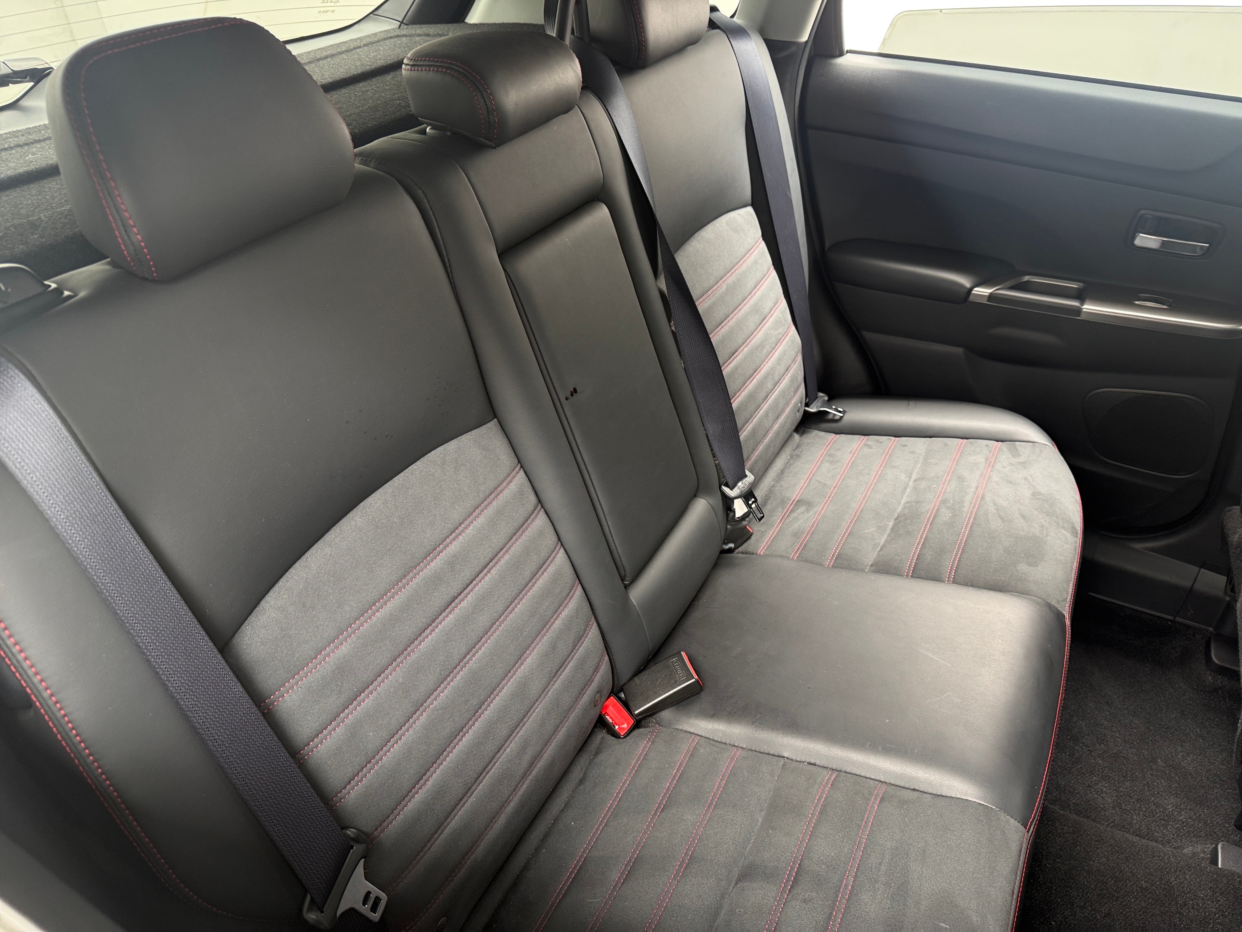 Used 2018 Mitsubishi Outlander Sport SE with VIN JA4AR3AW4JZ010259 for sale in Eagan, Minnesota
