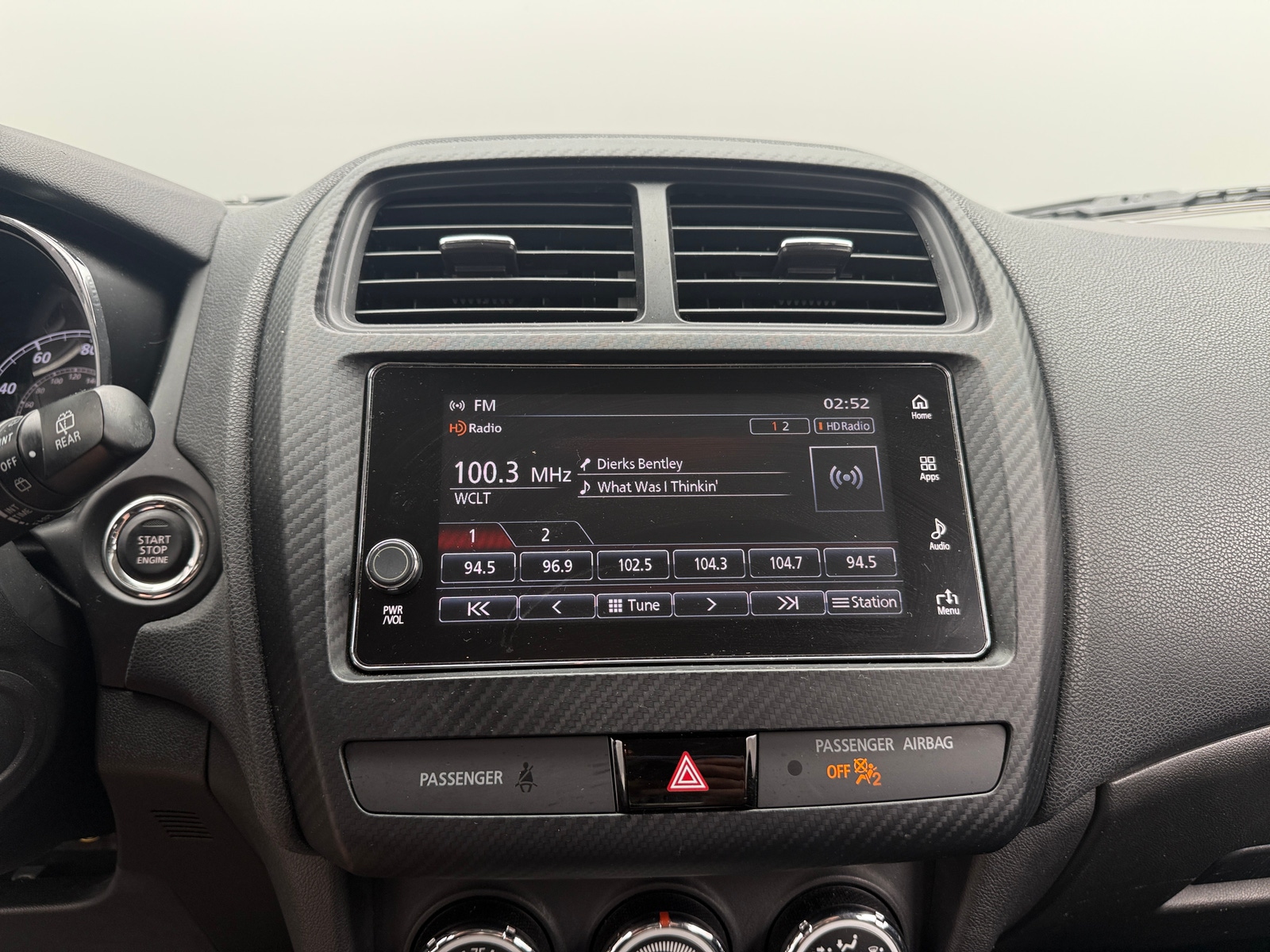 Thumbnail: 2018 Mitsubishi Outlander Sport - 4