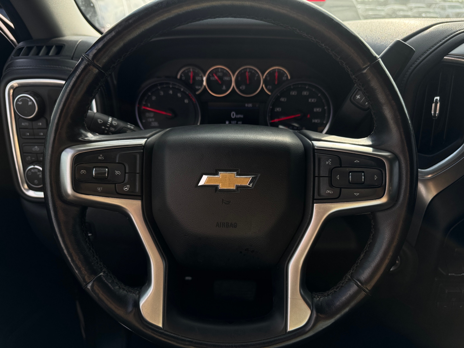 Thumbnail: 2019 Chevrolet Silverado 1500 - 5