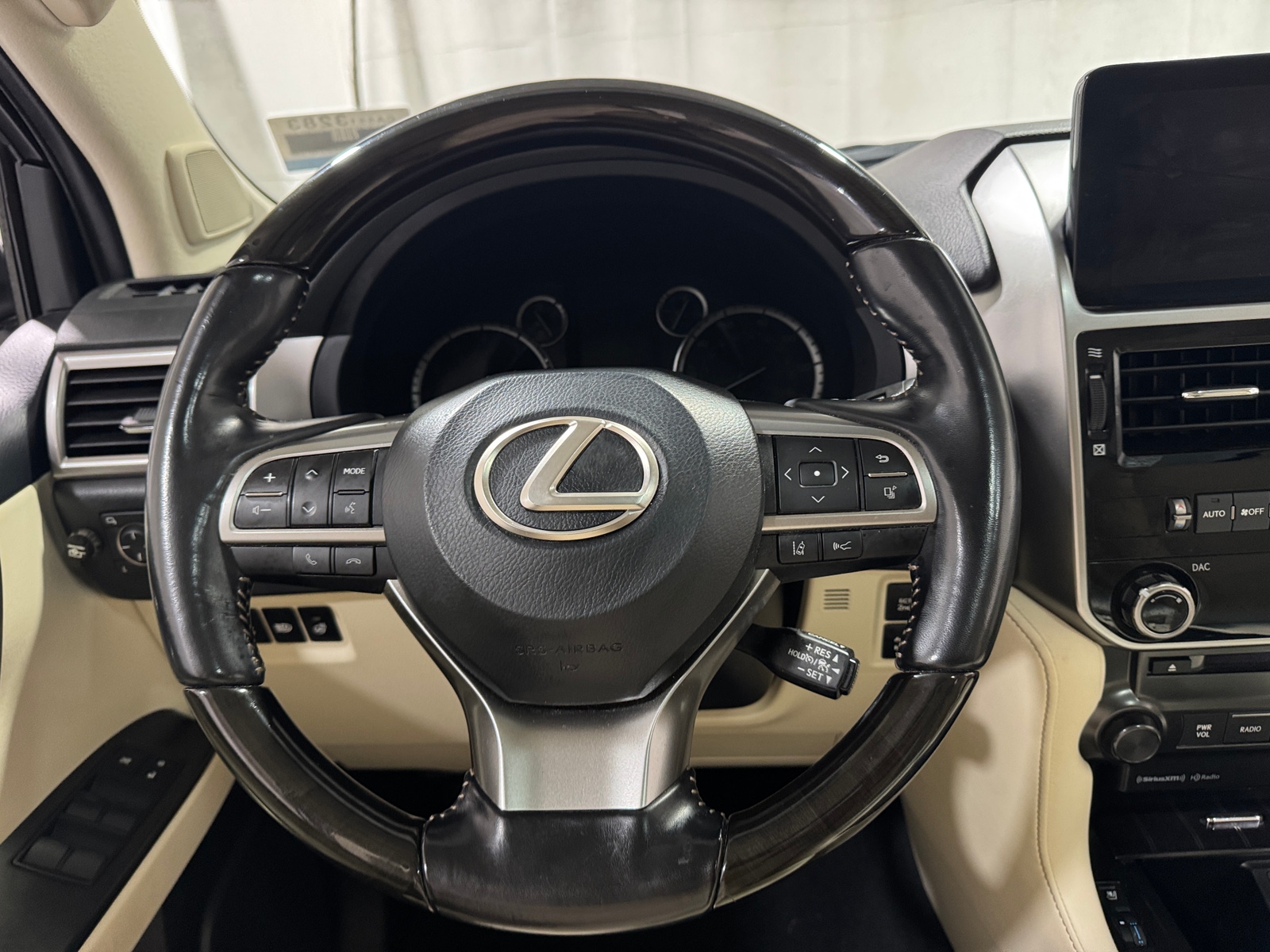 Thumbnail: 2023 Lexus GX - 4