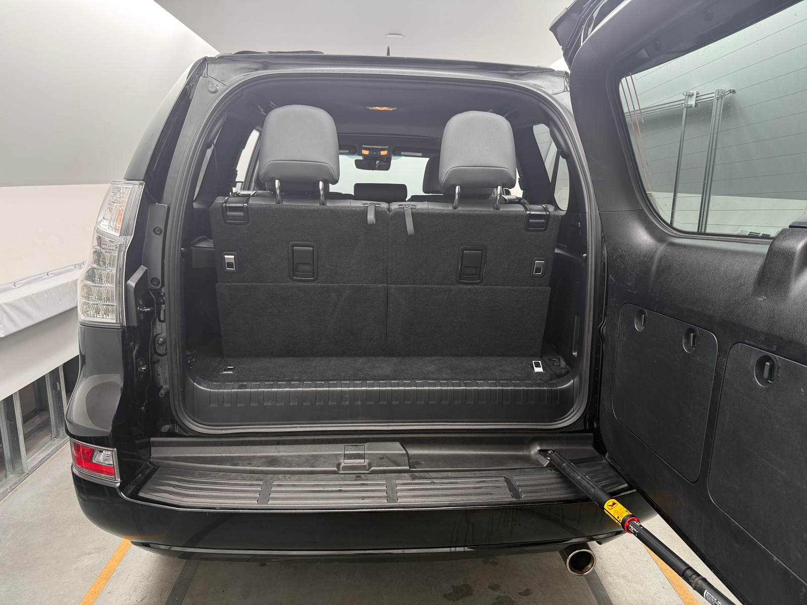 Thumbnail: 2023 Lexus GX - 6
