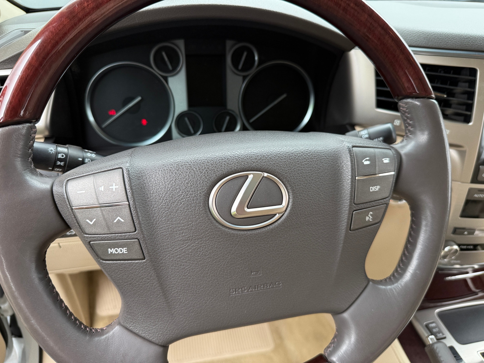 Thumbnail: 2013 Lexus LX - 4