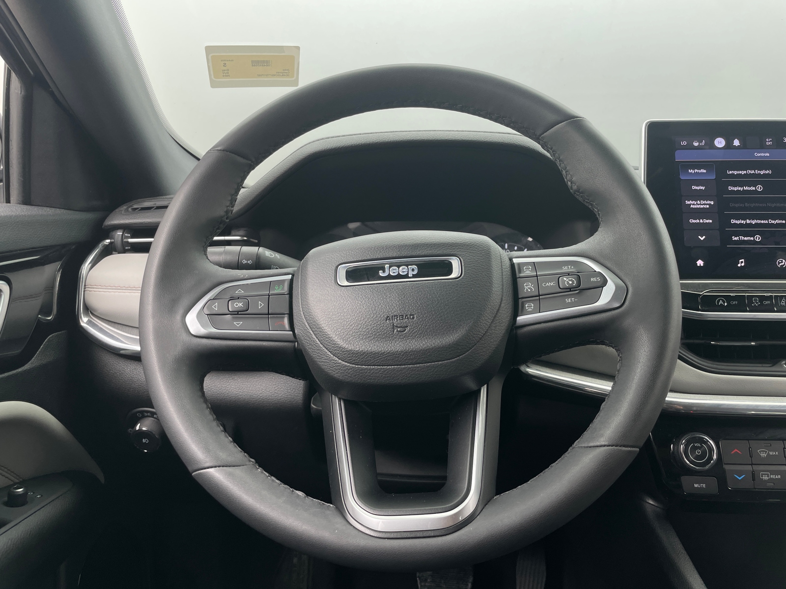 Thumbnail: 2023 Jeep Compass - 4
