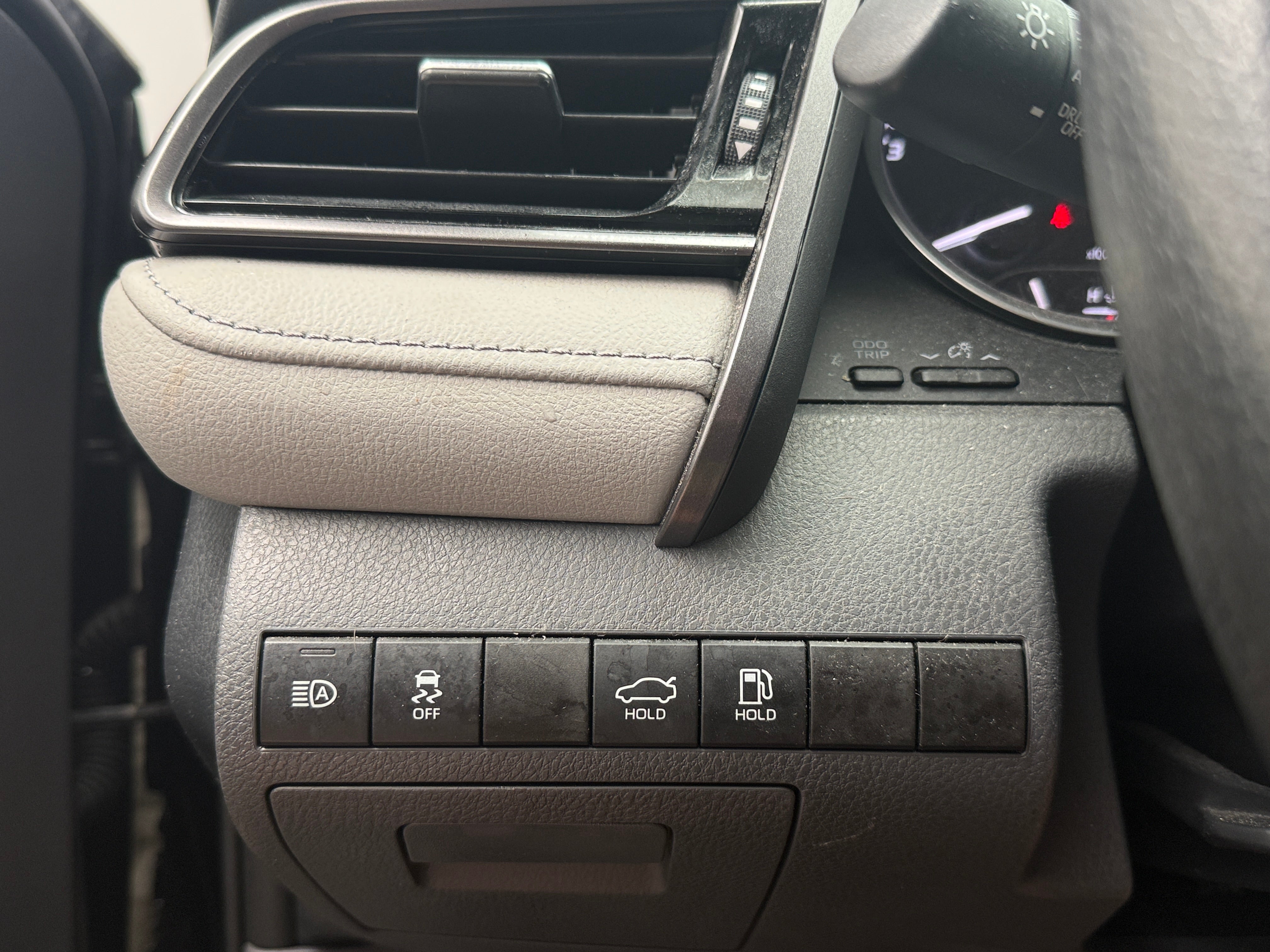 Used 2024 Toyota Camry LE with VIN 4T1C11AK3RU895873 for sale in Eagan, Minnesota