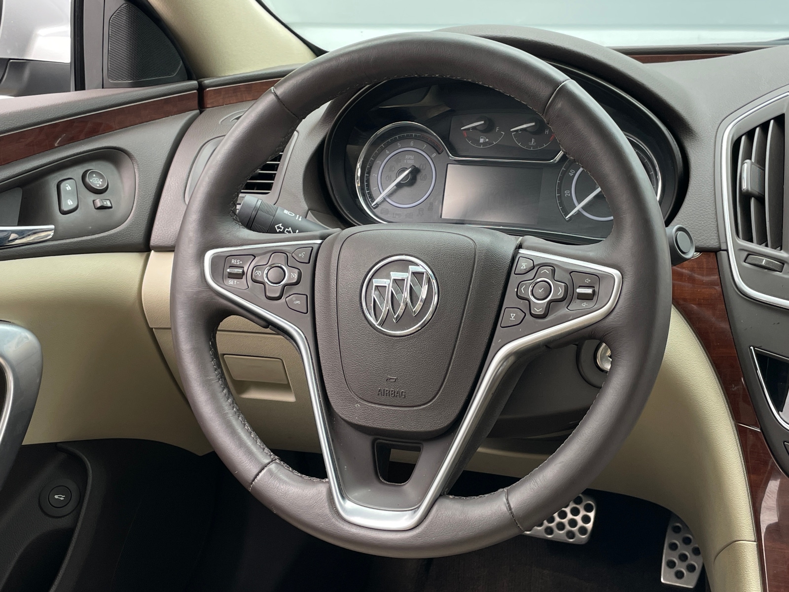 Thumbnail: 2017 Buick Regal - 4