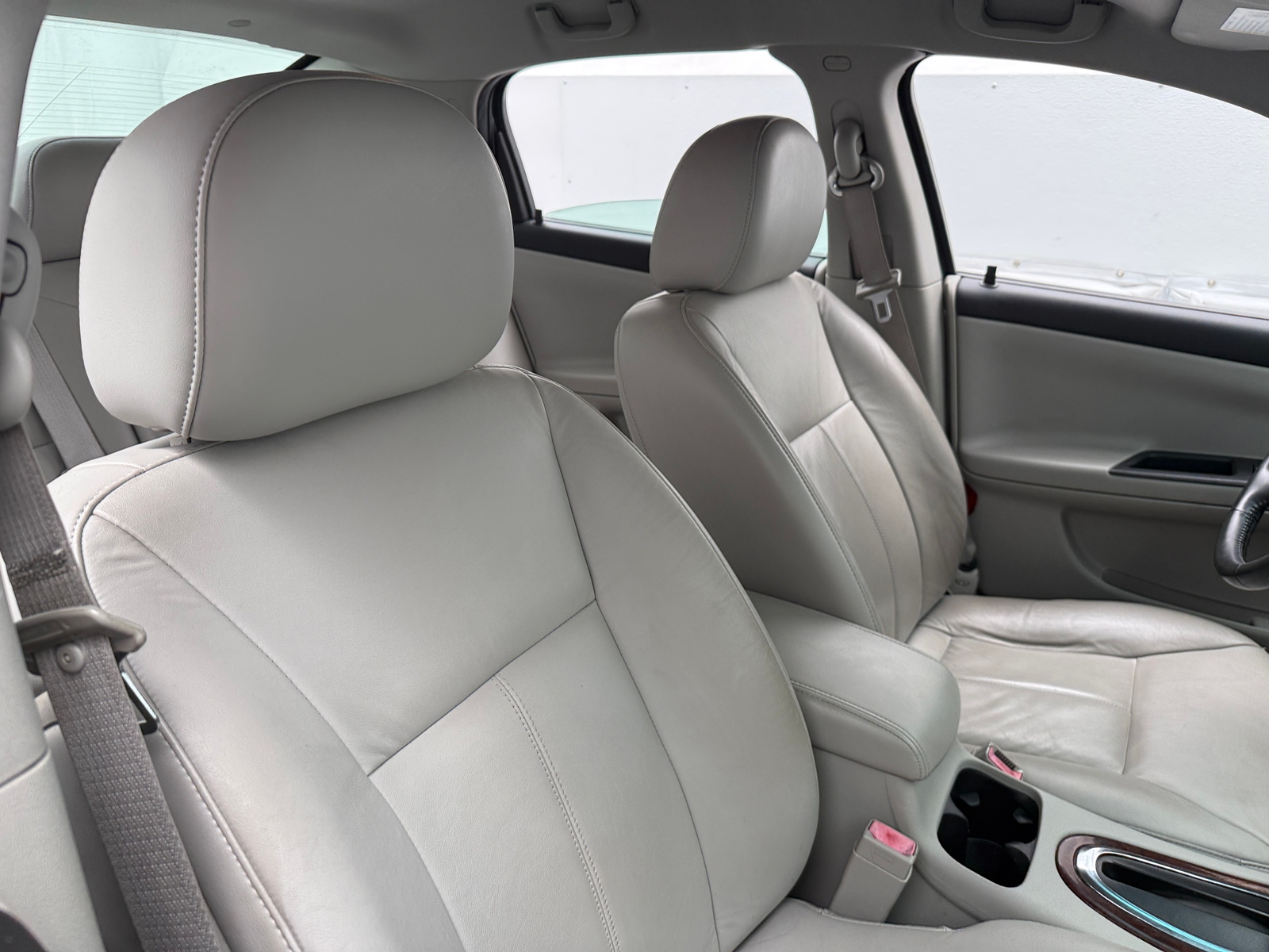 Thumbnail: 2010 Chevrolet Impala - 2