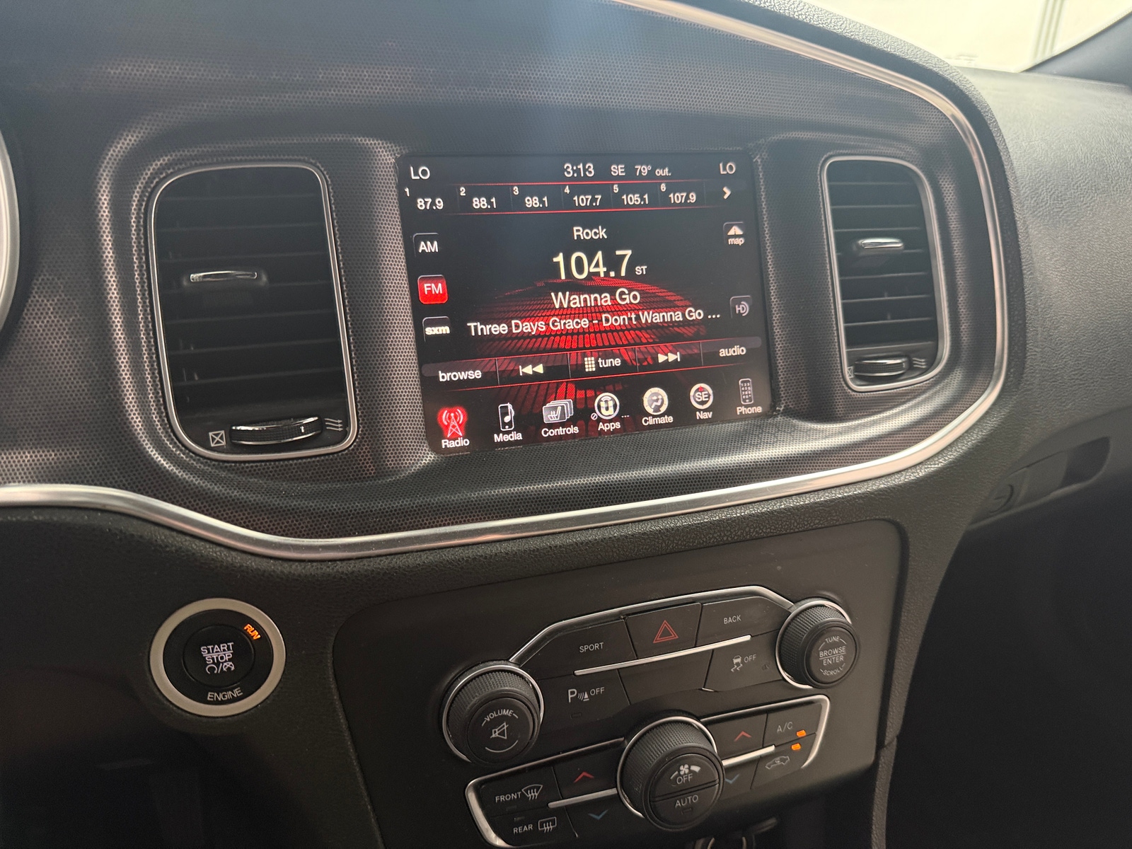 Thumbnail: 2015 Dodge Charger - 3