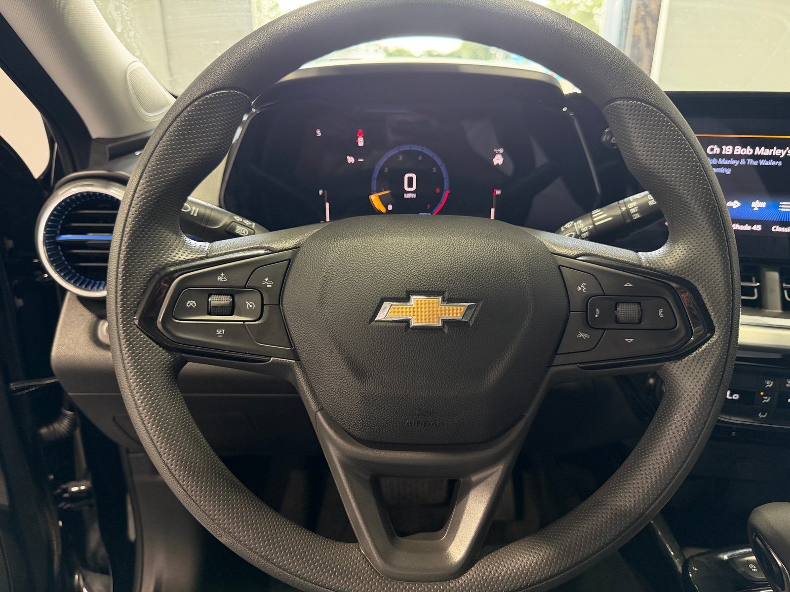 Thumbnail: 2025 Chevrolet Trax - 5
