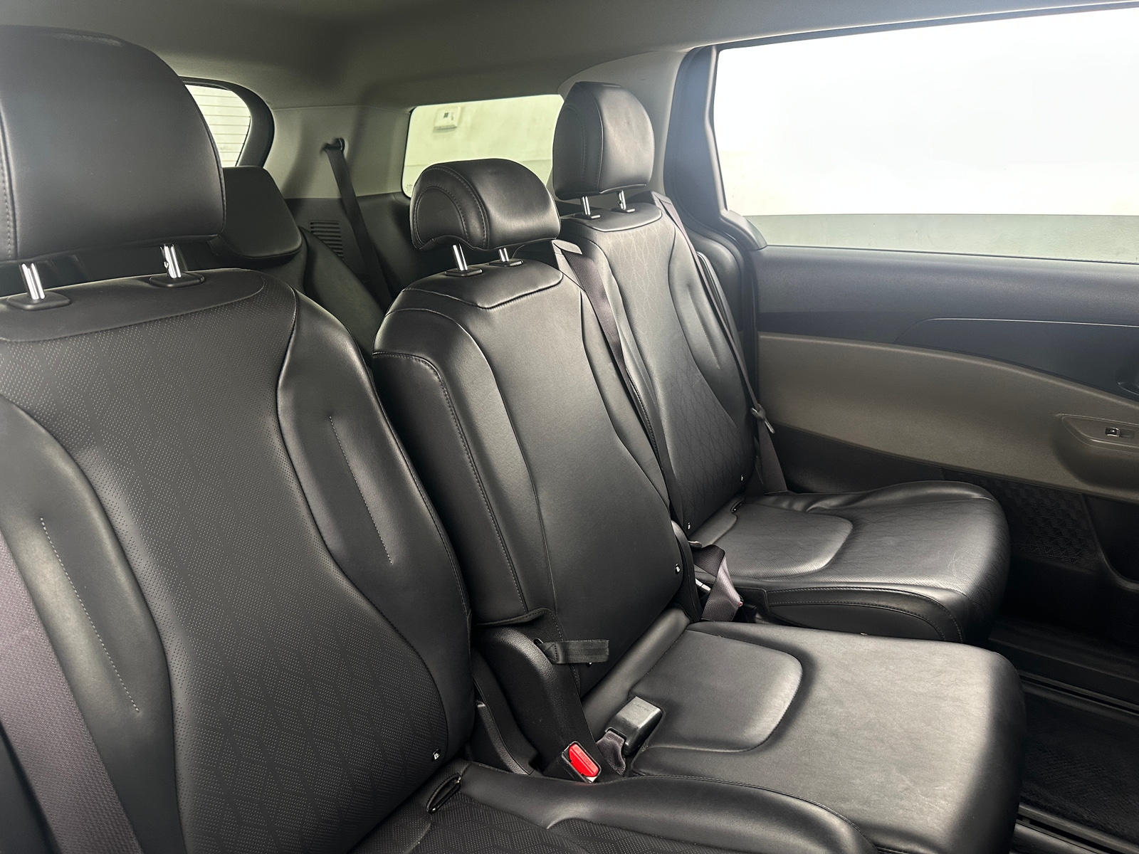 Thumbnail: 2025 Kia Carnival - 5