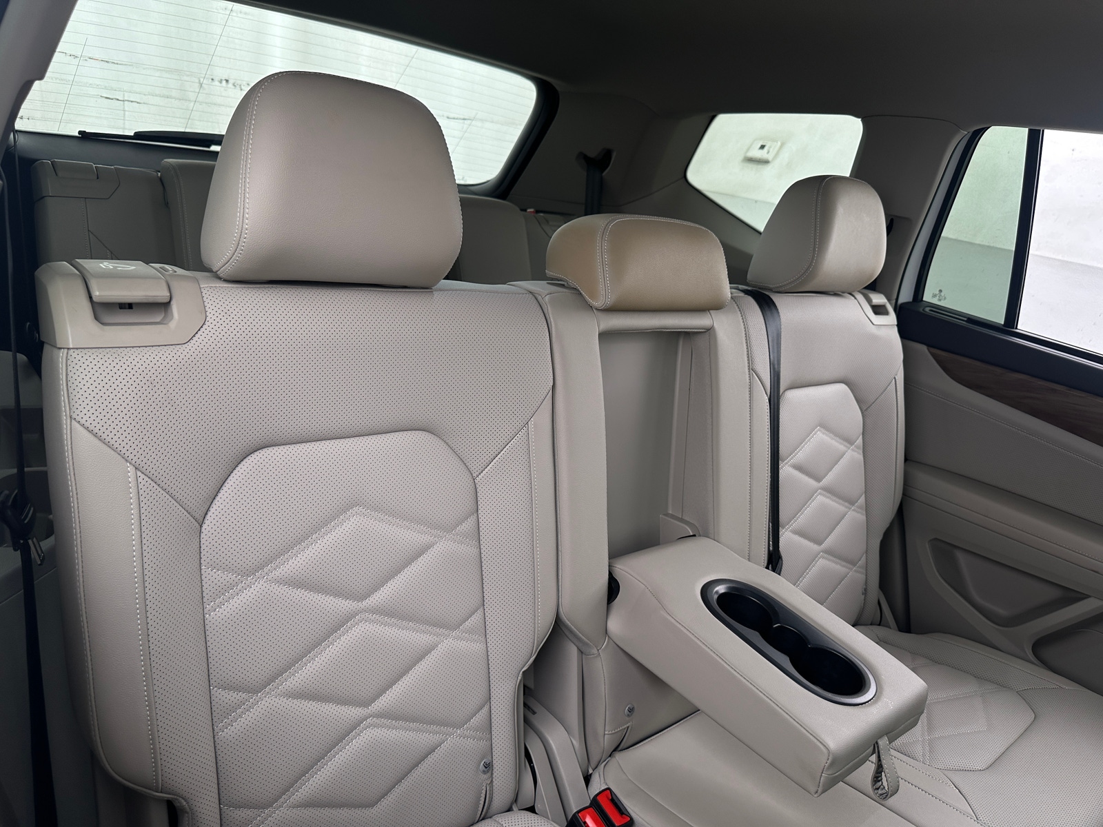 Thumbnail: 2026 Volkswagen Atlas - 5