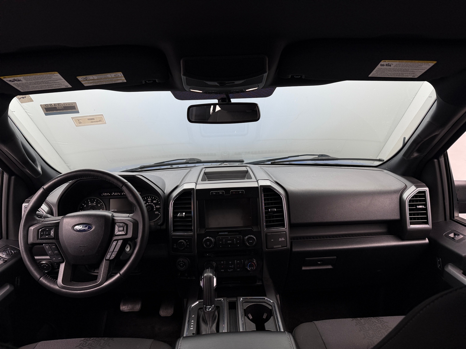 Thumbnail: 2018 Ford Econoline - 3