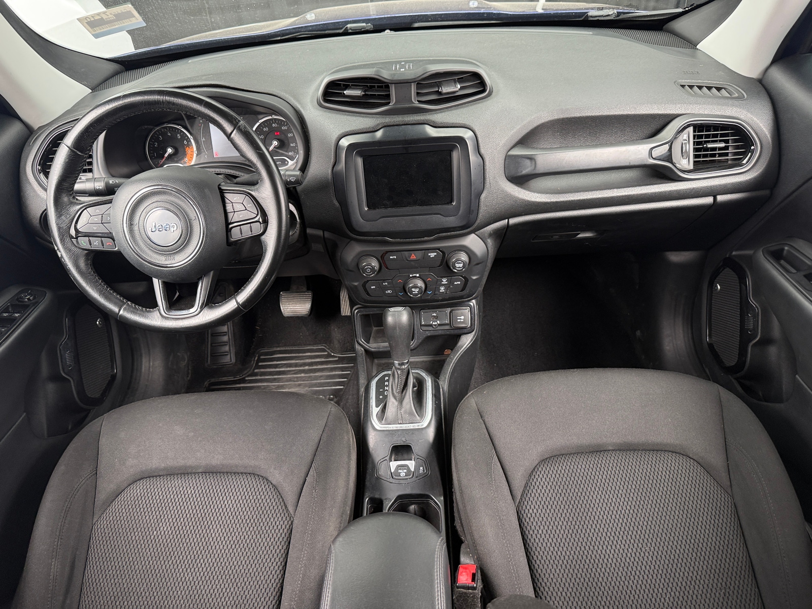Thumbnail: 2018 Jeep Renegade - 3