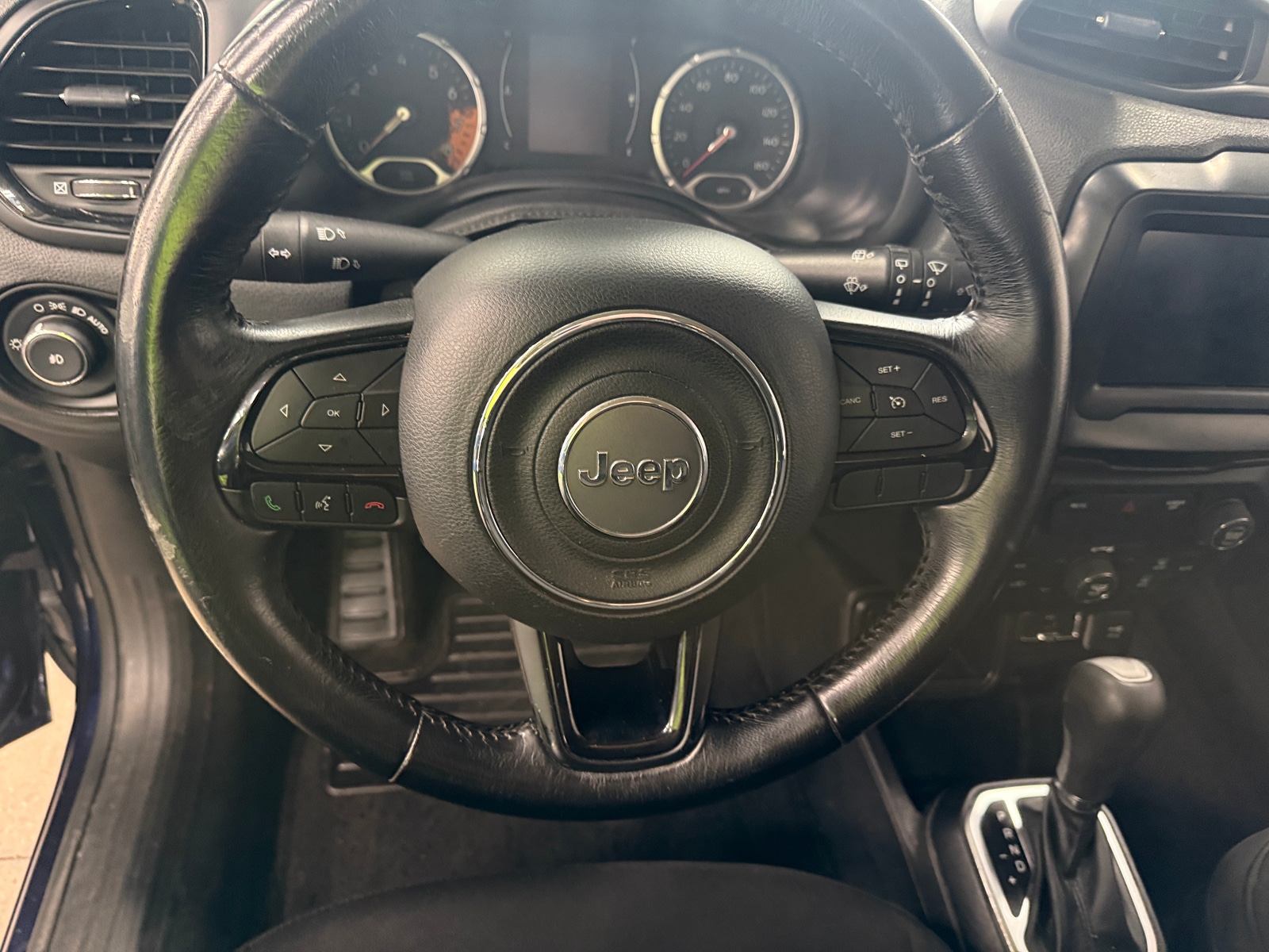 Thumbnail: 2018 Jeep Renegade - 5