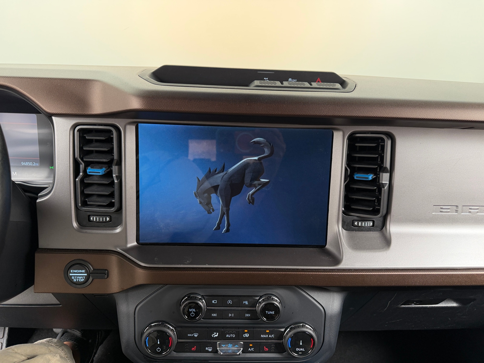 Thumbnail: 2022 Ford Bronco - 4
