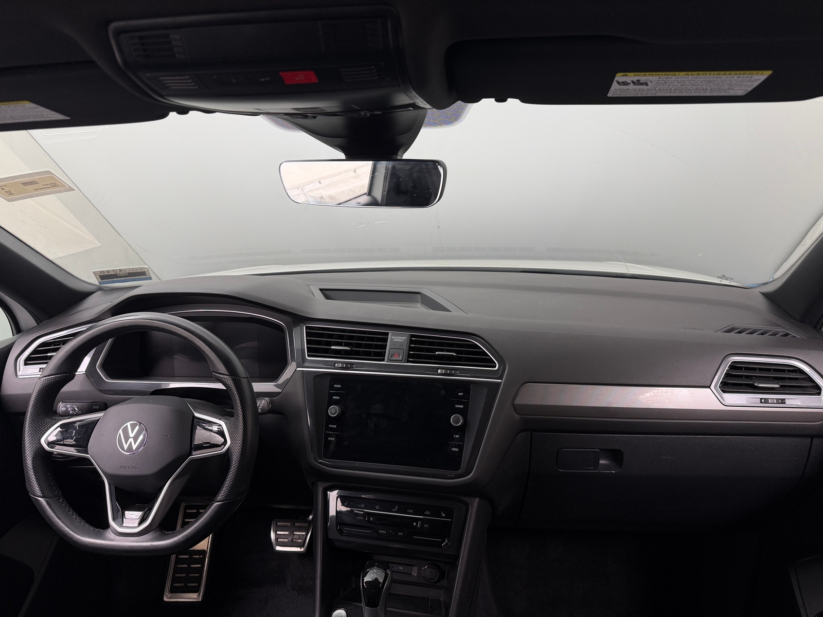 Thumbnail: 2023 Volkswagen Tiguan - 2