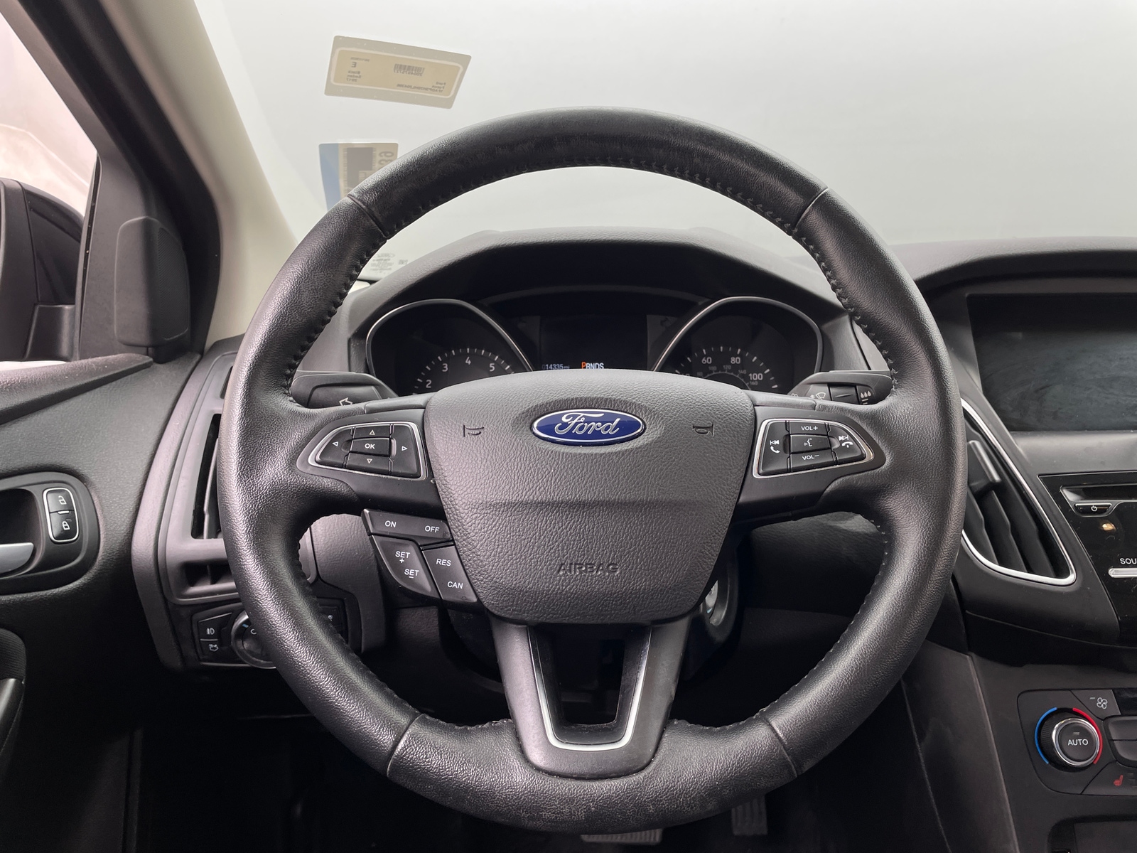 Thumbnail: 2017 Ford Focus - 5