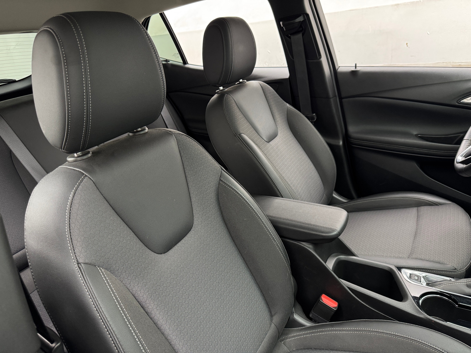 Thumbnail: 2023 Buick Encore GX - 2