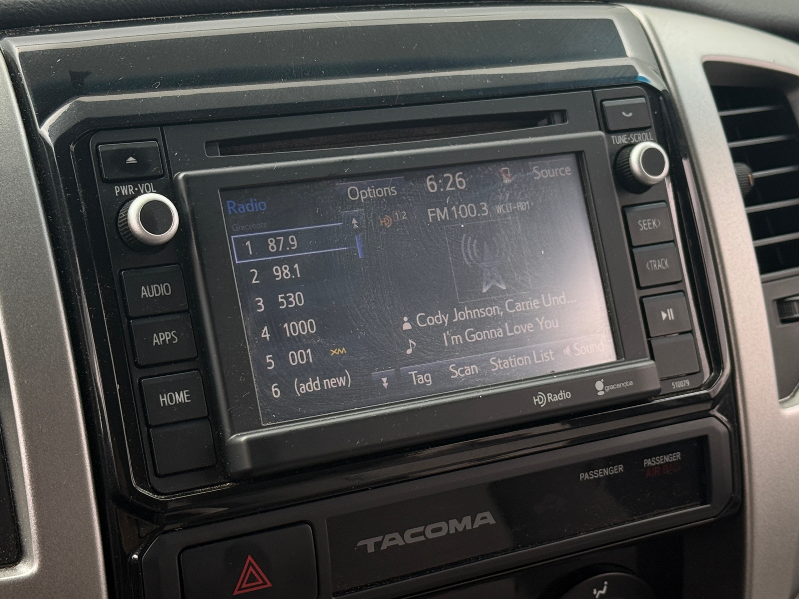 Thumbnail: 2015 Toyota Tacoma - 4