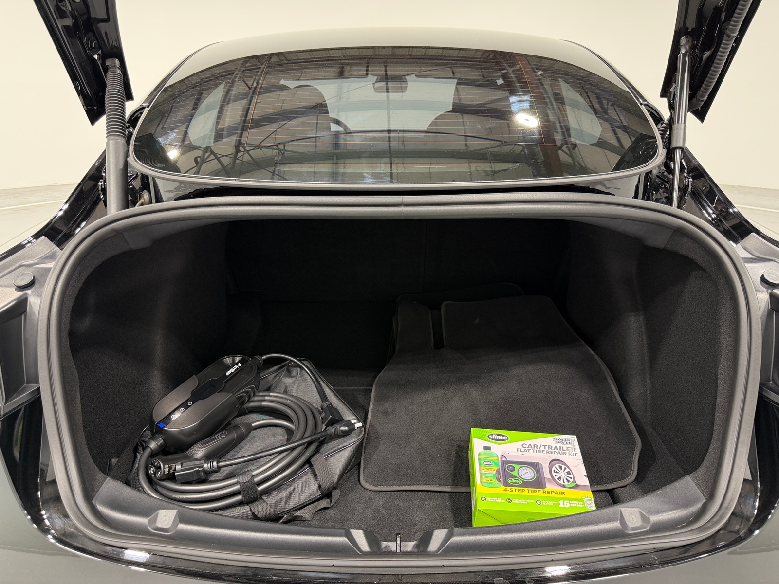 Thumbnail: 2023 Tesla Model 3 - 6