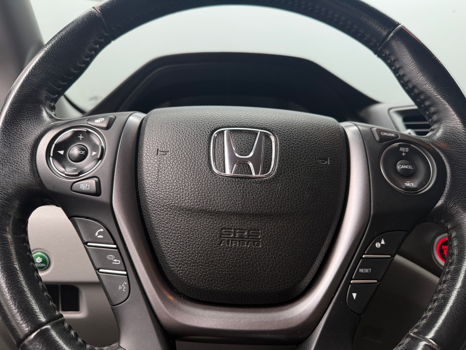 Thumbnail: 2017 Honda Ridgeline - 4