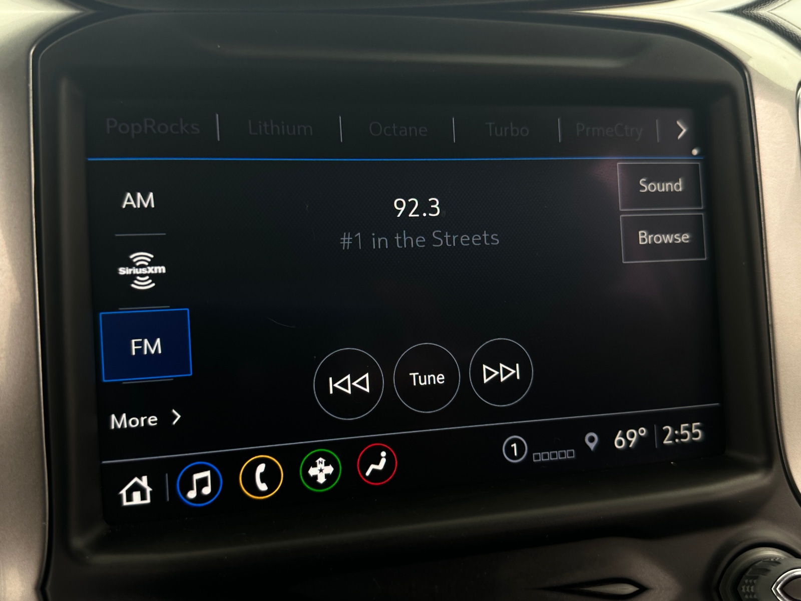 Thumbnail: 2022 Chevrolet Silverado 2500 - 3