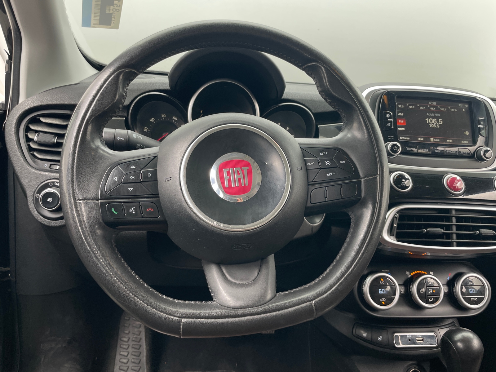 Thumbnail: 2016 Fiat 500X - 5