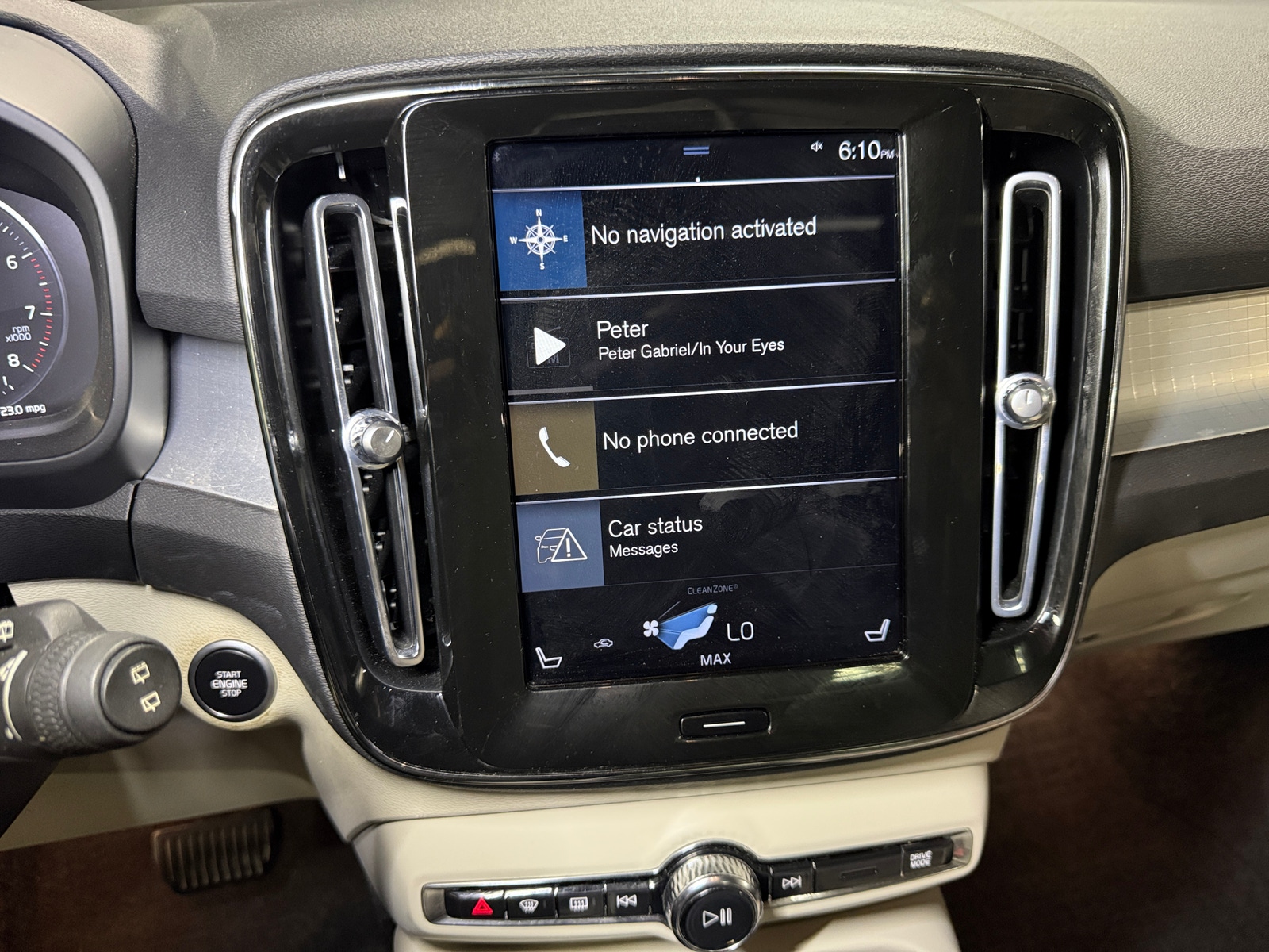 Thumbnail: 2020 Volvo XC40 - 3