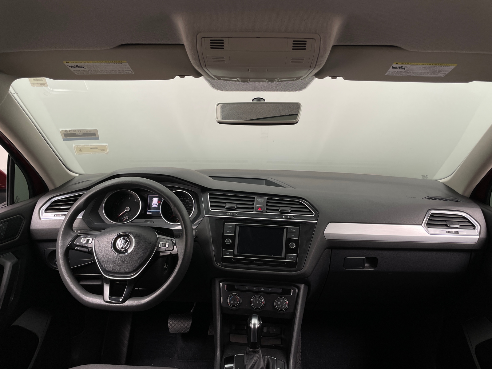 Thumbnail: 2018 Volkswagen Tiguan - 3