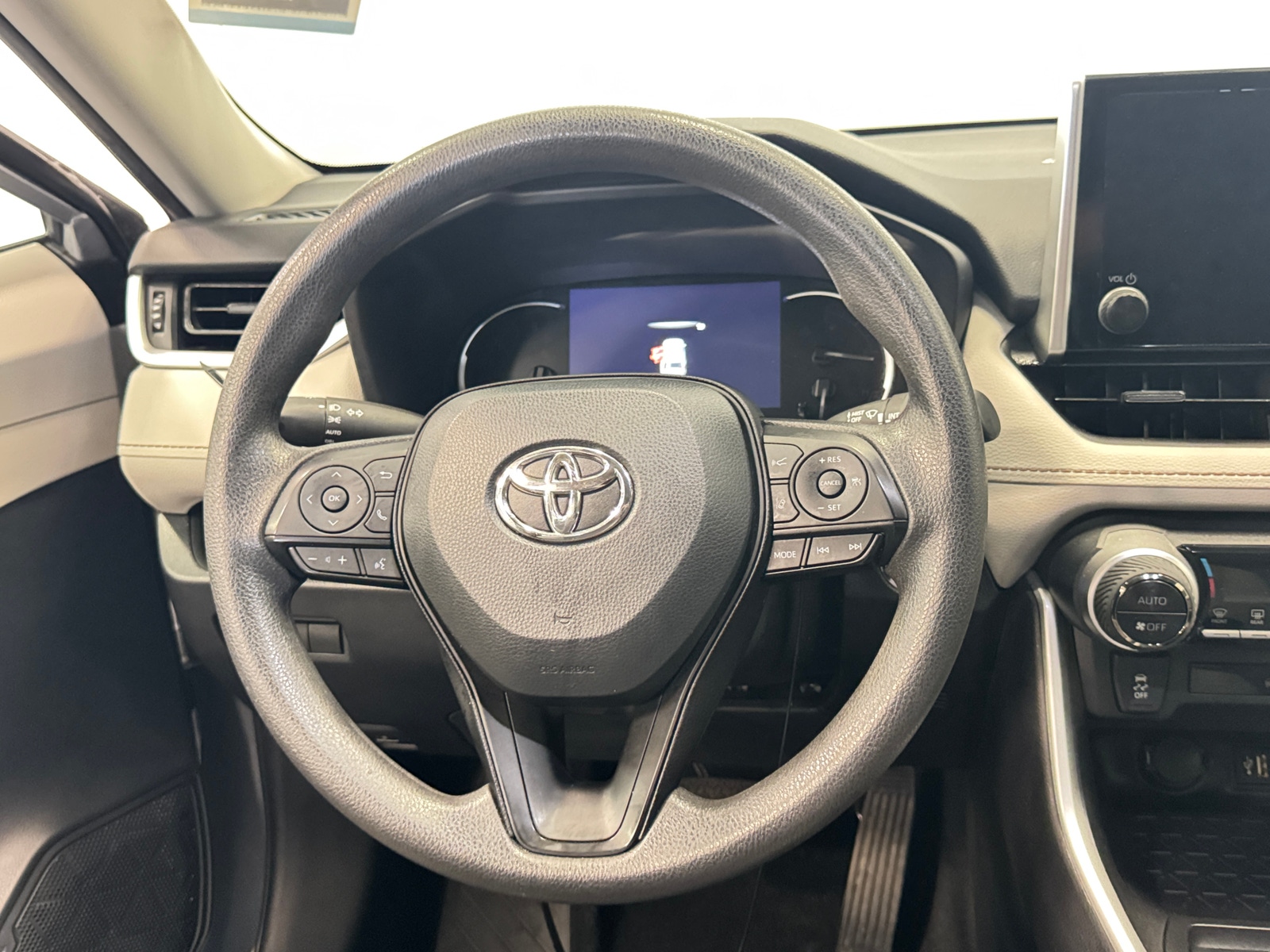 Thumbnail: 2024 Toyota RAV4 - 5