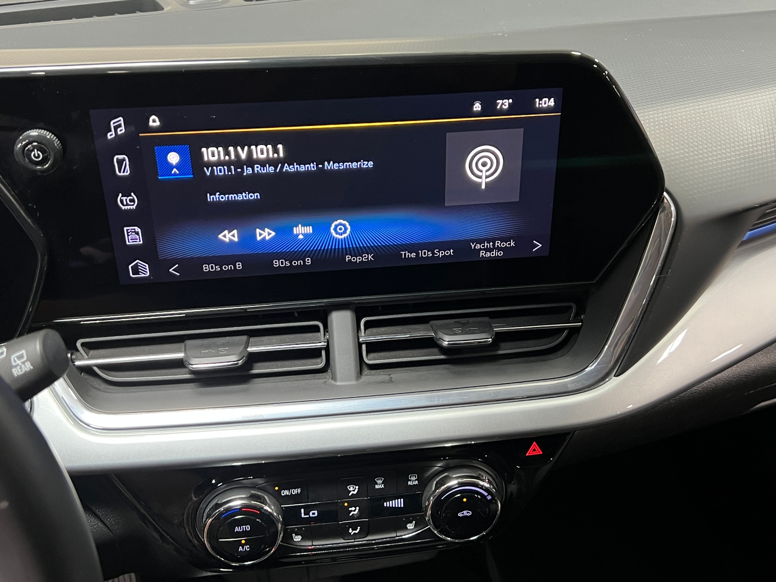 Thumbnail: 2025 Chevrolet Trax - 4