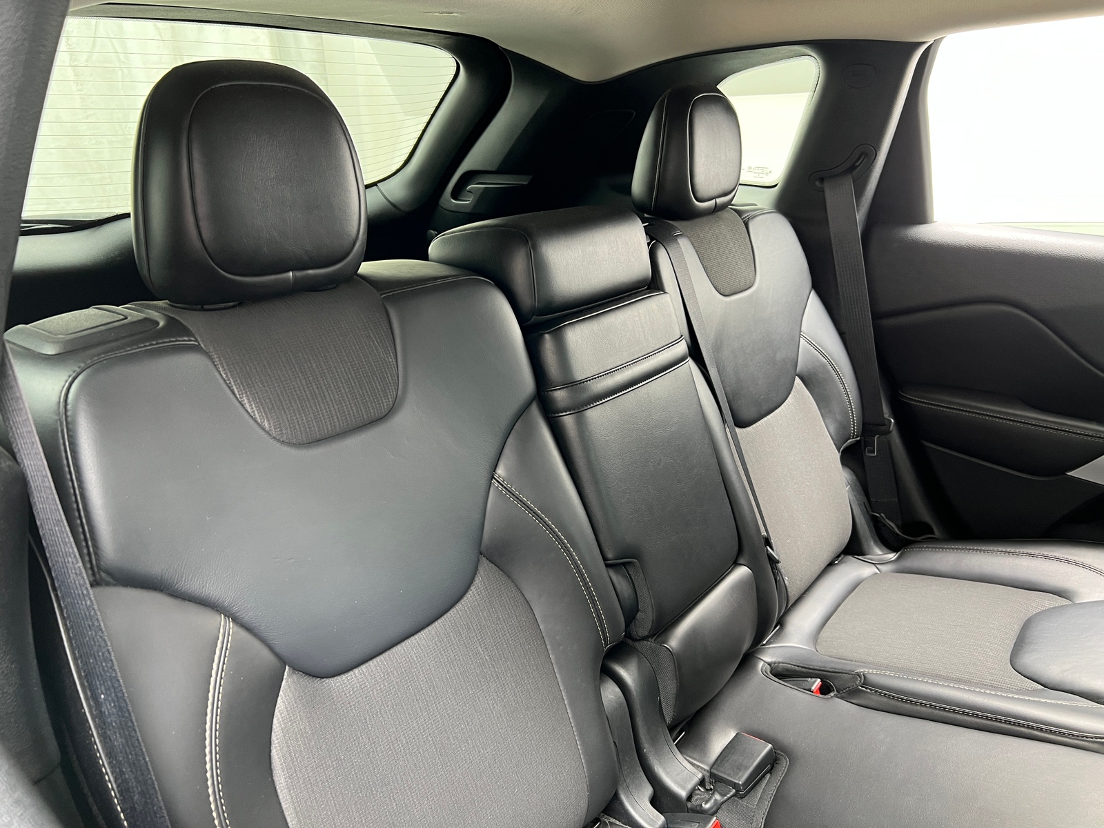 Thumbnail: 2018 Jeep Cherokee - 6