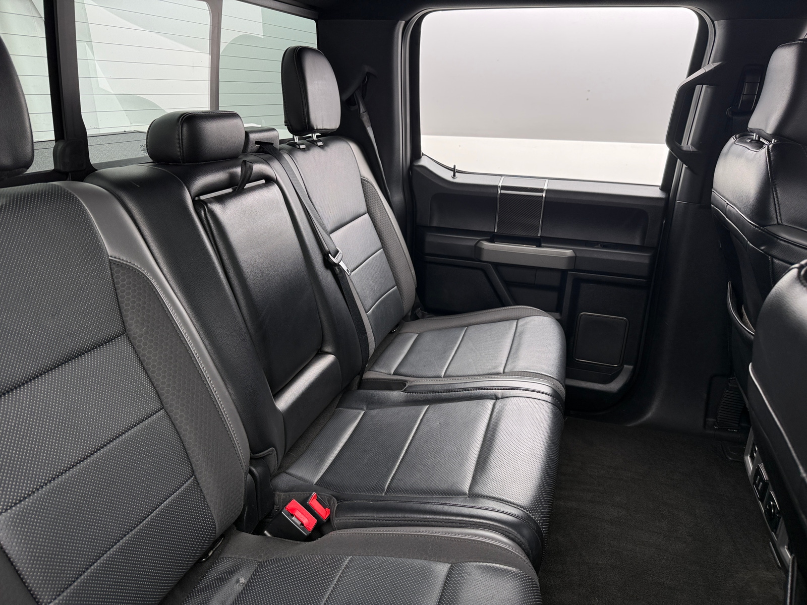 Thumbnail: 2019 Ford Econoline - 5