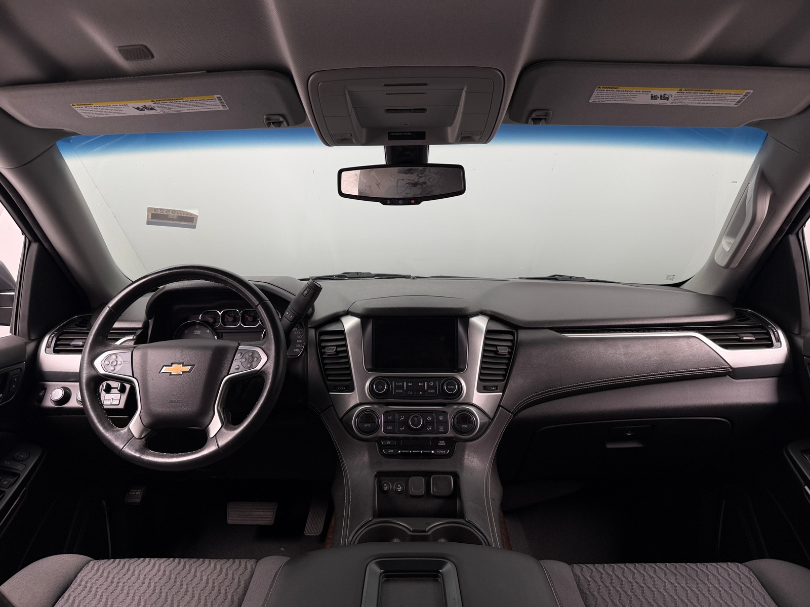 Thumbnail: 2019 Chevrolet Tahoe - 3
