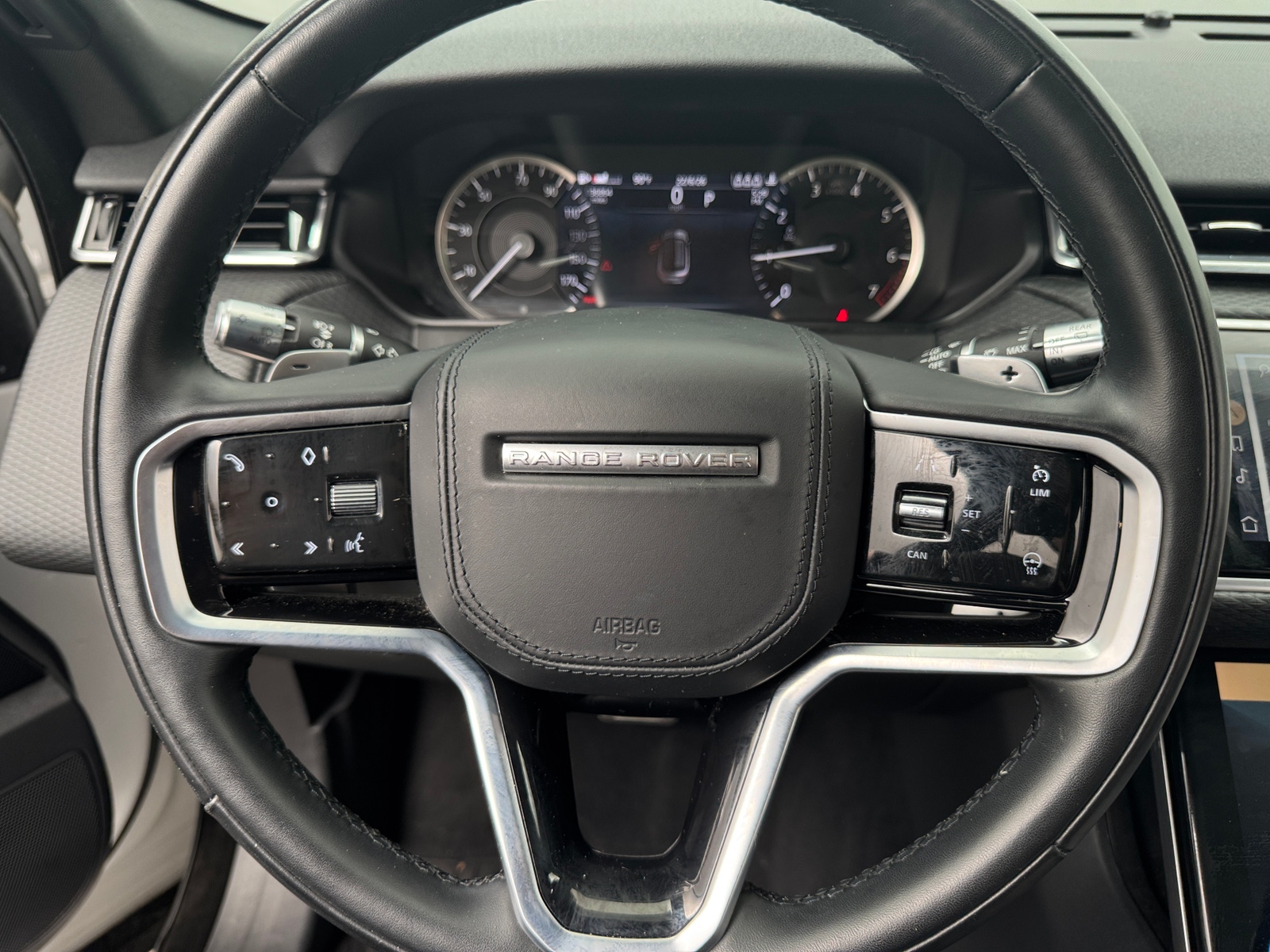Thumbnail: 2022 Land Rover Range Rover Velar - 5