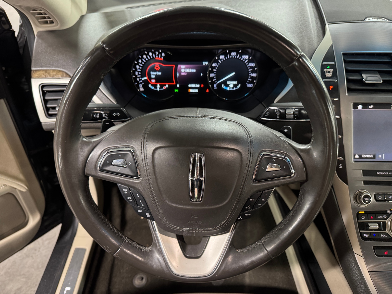 Thumbnail: 2019 Lincoln MKZ - 4