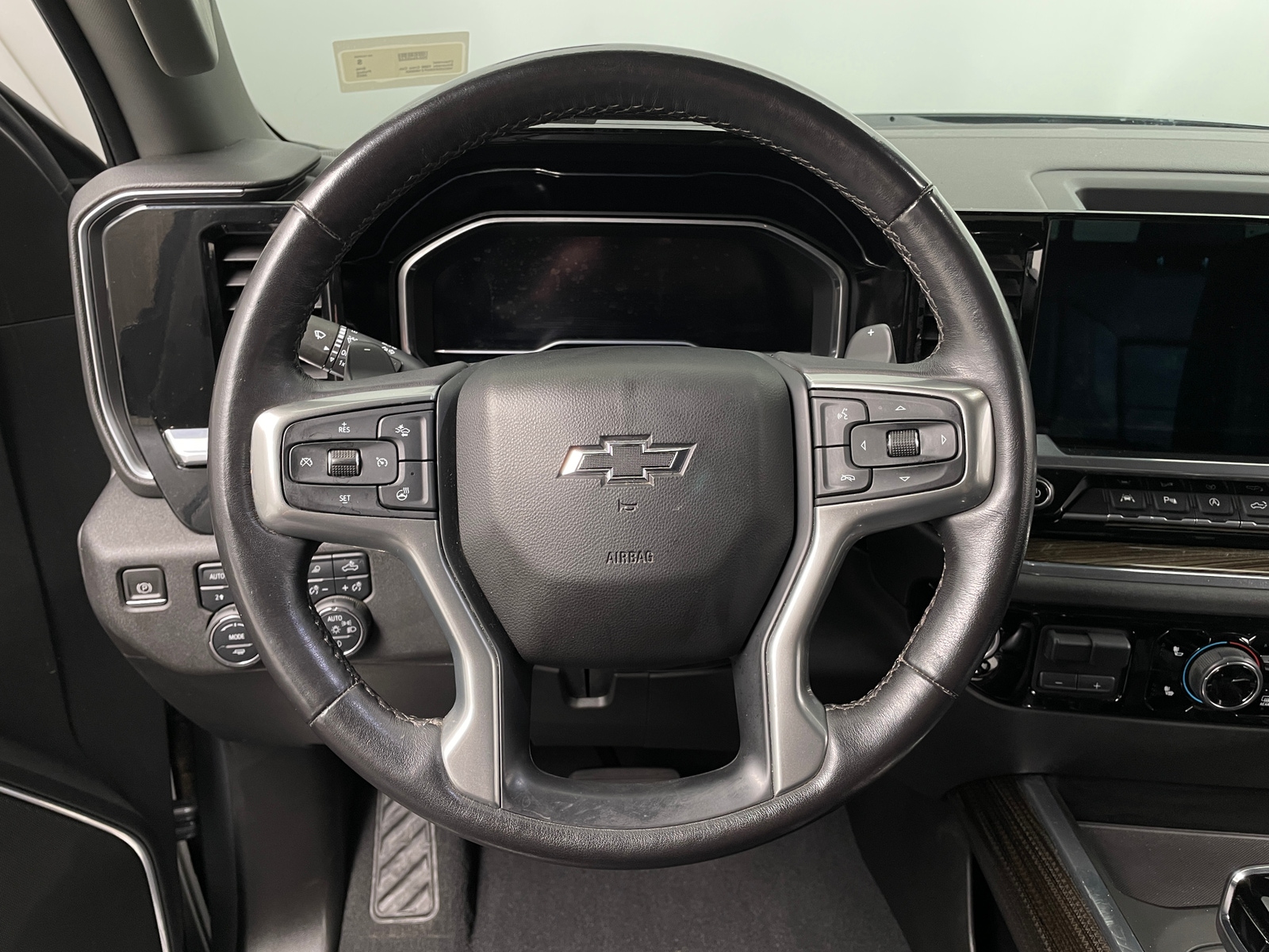 Thumbnail: 2023 Chevrolet Silverado 1500 - 5